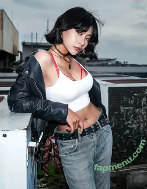 Atiqaaarn / Tiqaaa nude photo #0027