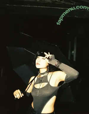 Atiqaaarn / Tiqaaa nude photo #0047