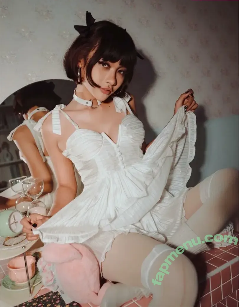 Atiqaaarn nude photo #0031 (Tiqaaa)