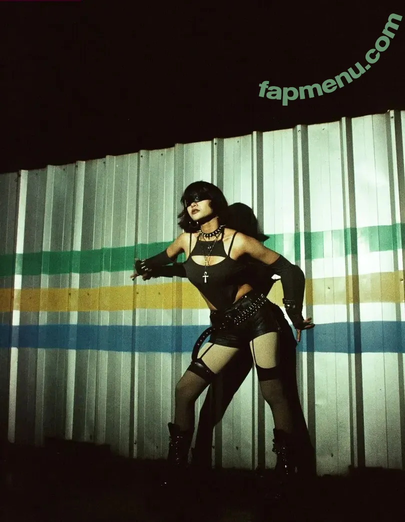 Atiqaaarn nude photo #0039 (Tiqaaa)