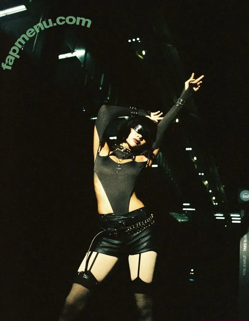 Atiqaaarn nude photo #0046 (Tiqaaa)