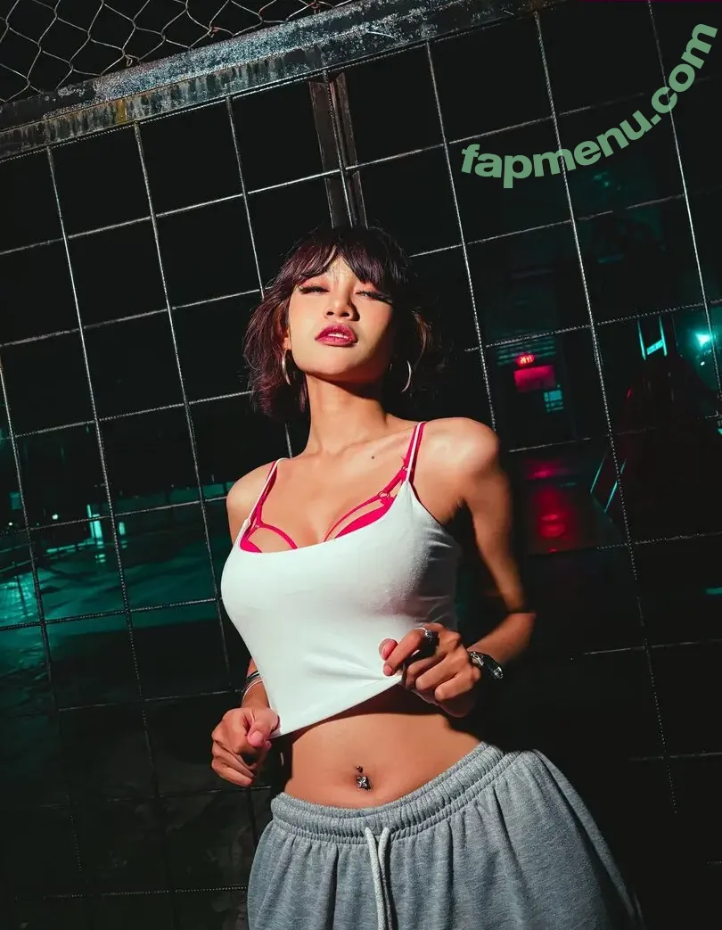 Atiqaaarn nude photo #0054 (Tiqaaa)