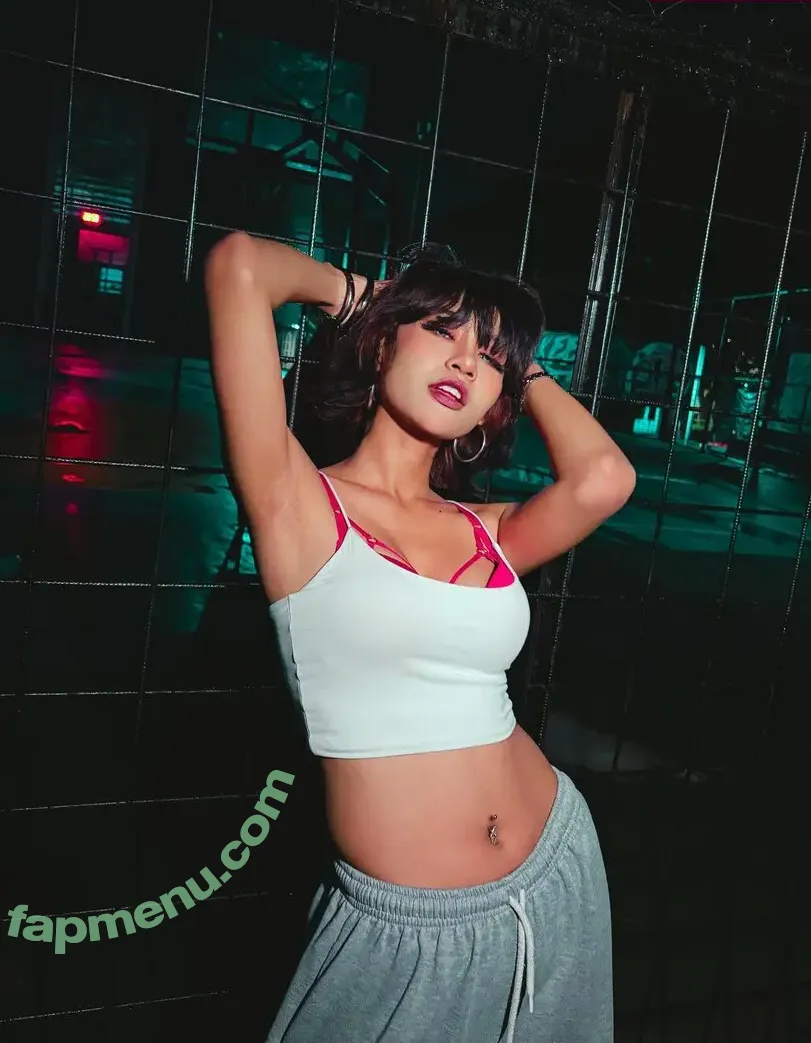 Atiqaaarn nude photo #0057 (Tiqaaa)