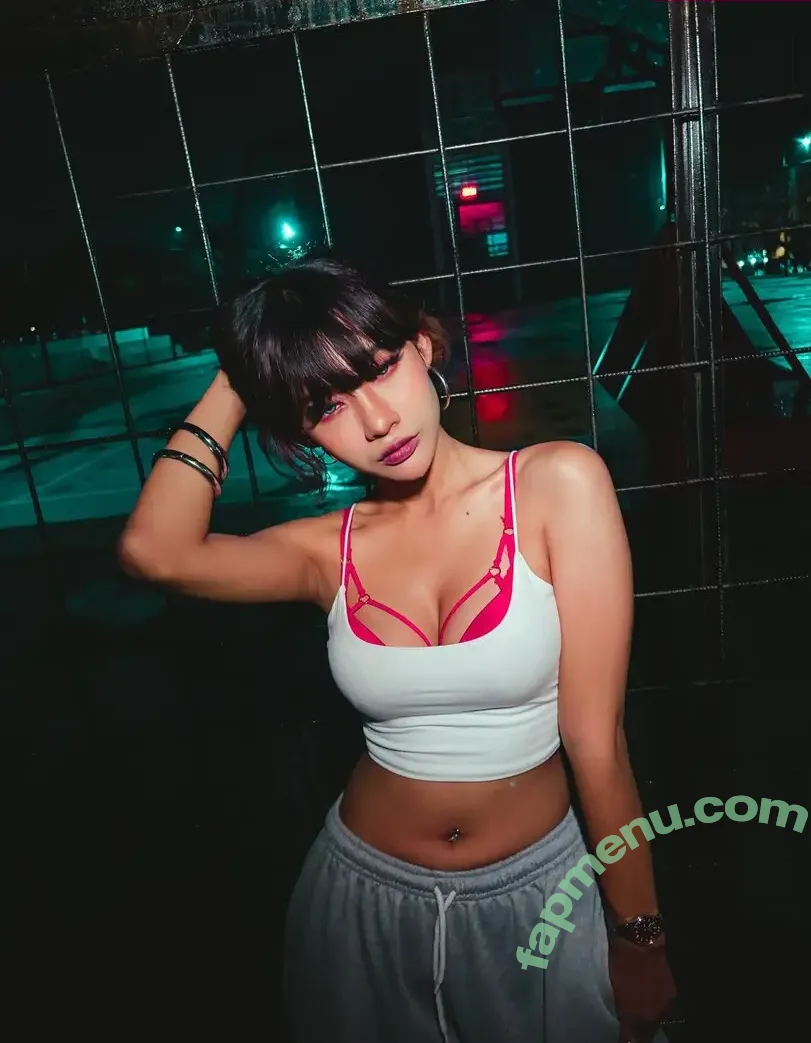 Atiqaaarn nude photo #0059 (Tiqaaa)