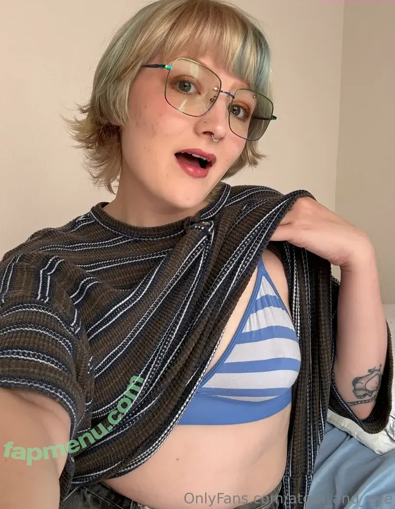 atom_and_eve nude photo #0397 (atom_and.eve)