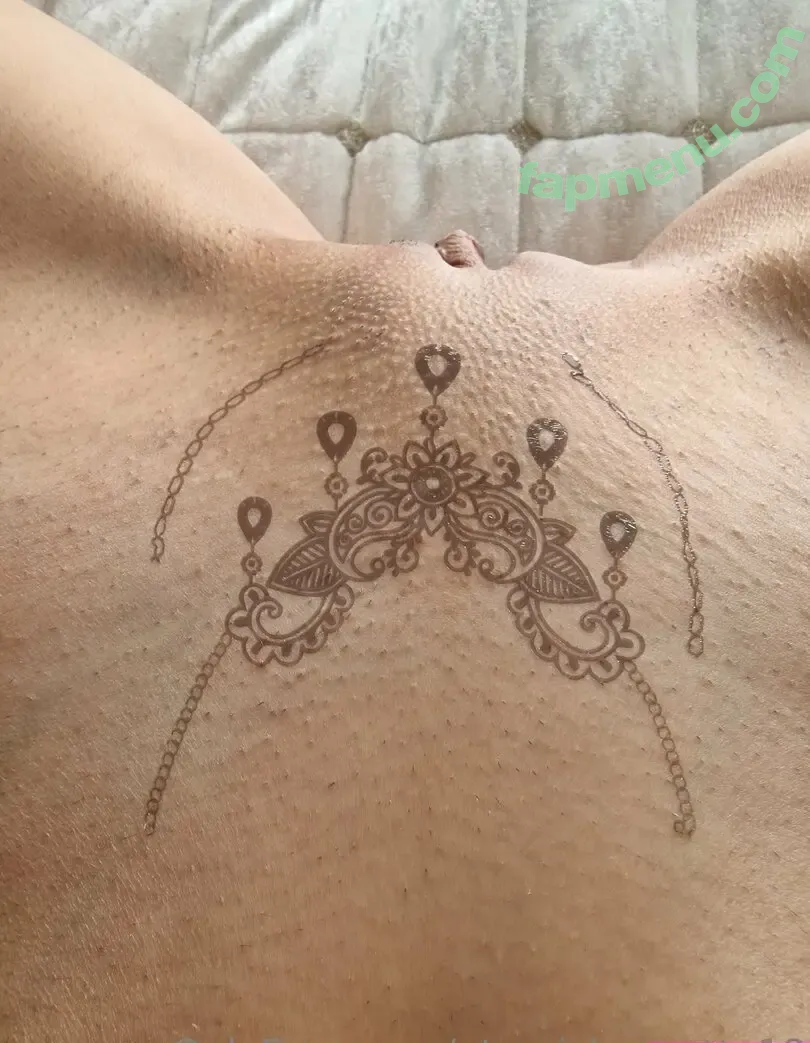 AtomicBrunette18 nude photo #0030 (AtomicBrunette18)