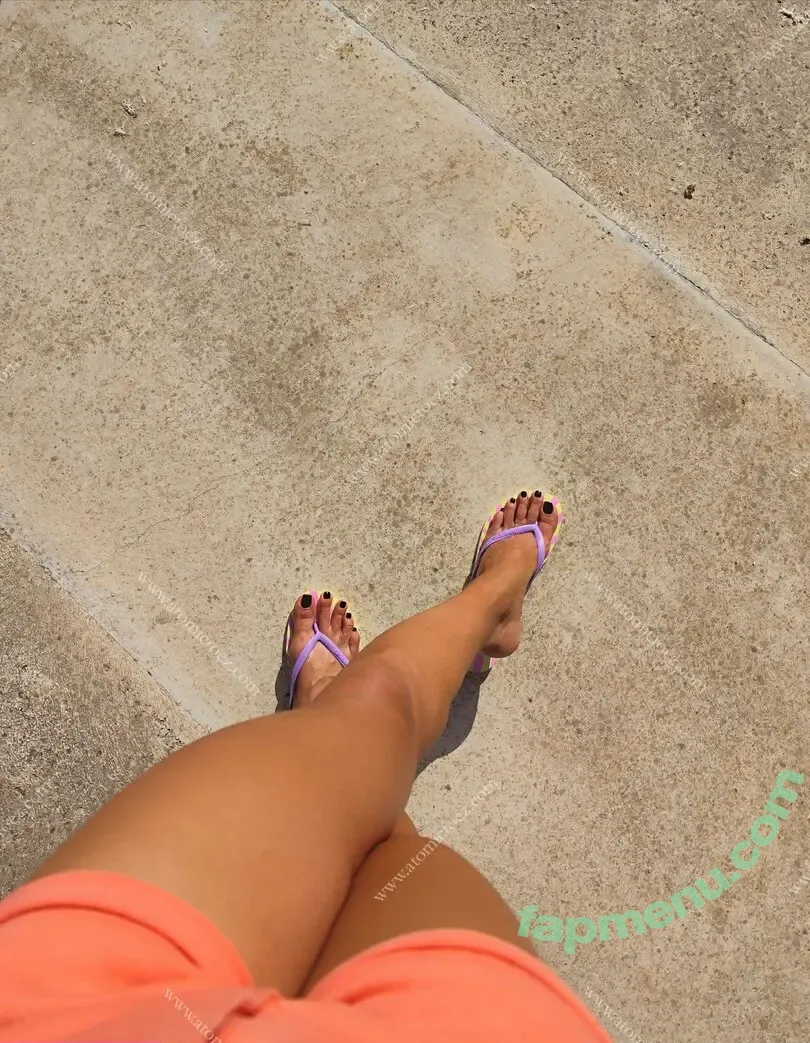 atomictoez_vip nude photo #0269 (atomictoezz)