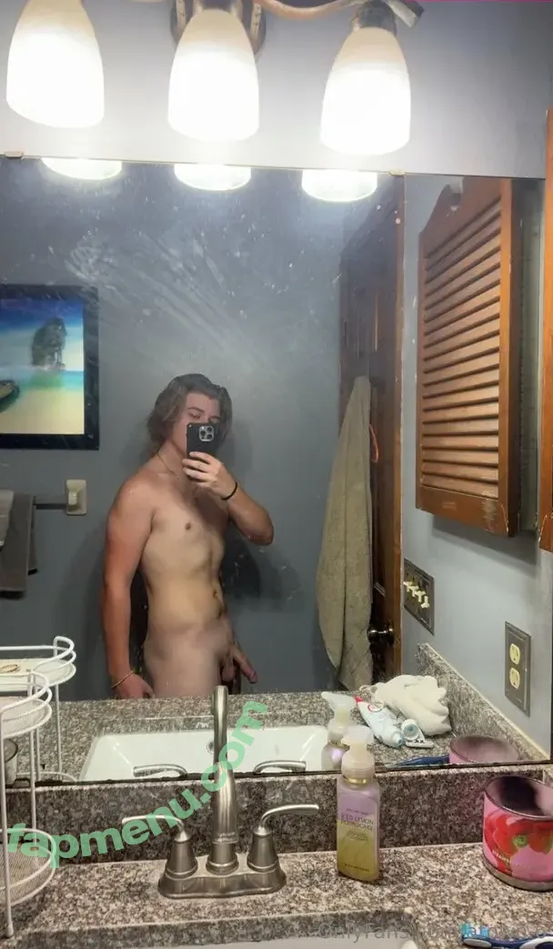 atown.6 nude photo #0012 (atown.6)
