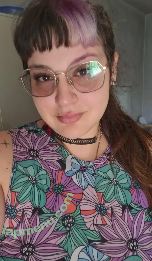 attentionwhor3 nude photo #0001 (attnwhre)