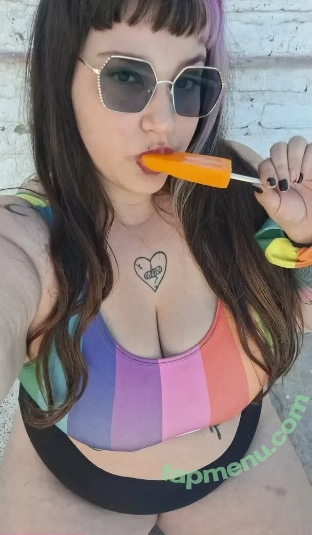 attentionwhor3 nude photo #0011 (attnwhre)