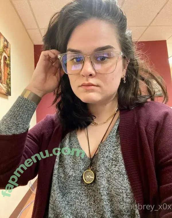 aubrey nude photo #0013 (aubreyoday / x0x_aubrey_x0x / xxo_aubrey_xxo)