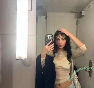 Aubrey Anderson-Emmons / aubreyandersonemmons nude photo #0068