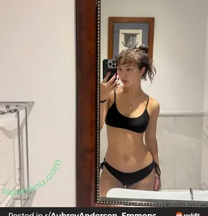 Aubrey Anderson-Emmons / aubreyandersonemmons nude photo #0087