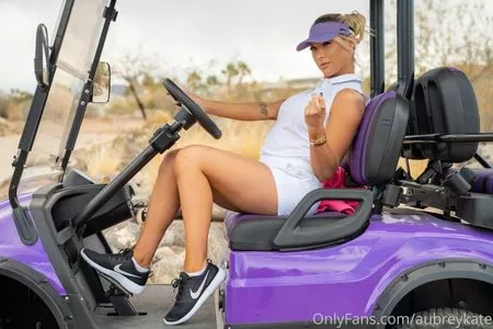 Aubrey Kate / aubreykate / aubreykatexxx / officialaubreykate nude photo #0021