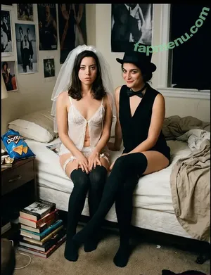 Aubrey Plaza / plazadeaubrey nude photo #0106