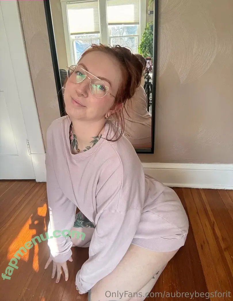 aubreybegsforit nude photo #0082 (aubrey47932)
