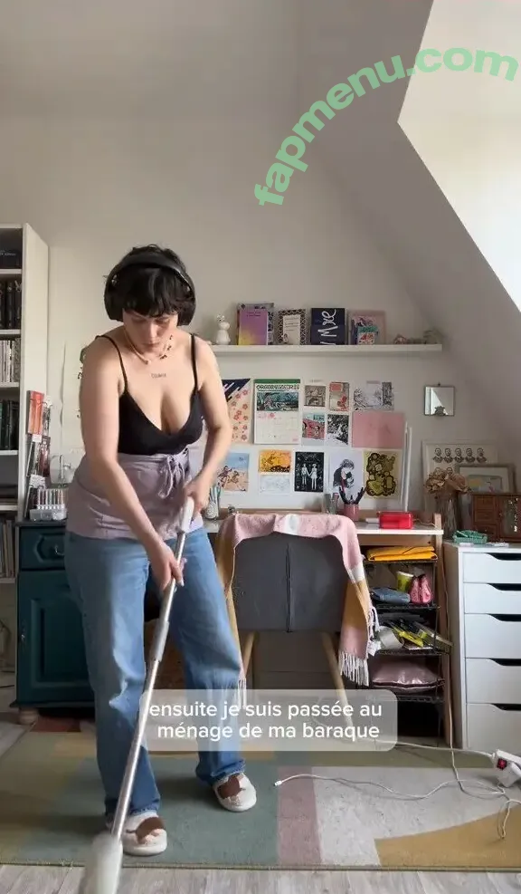 Aude à La Joie nude photo #0023 (aude_charlotte)
