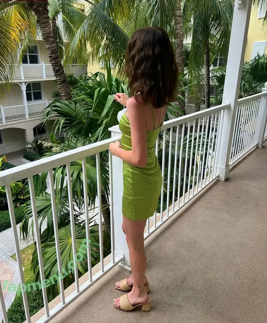 Audra Miller nude photo #0758 (anellamiller / audra.mllr / audramllr)