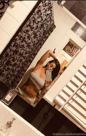 Audrey Bitoni / audreybitonixo nude photo #0037