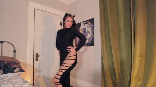 Audrey_ / audbot nude photo #0213