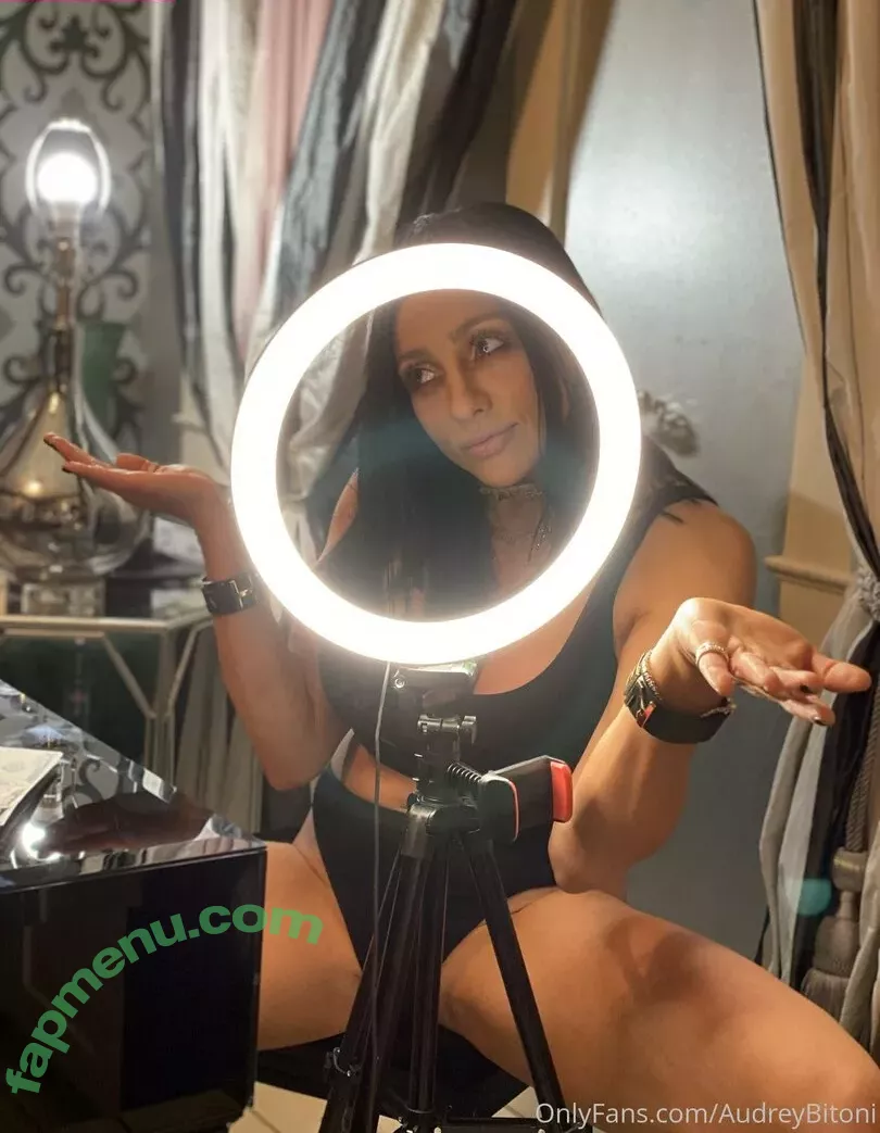audreybitoni nude photo #0176 (audreybitoni818)
