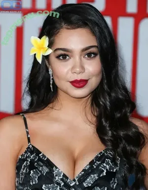 Aulii Cravalho / AuliiCravalho / Auli’i Cravalho nude photo #0340