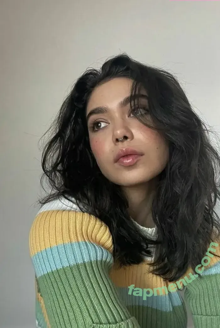 Aulii Cravalho nude photo #0301 (AuliiCravalho / Auli’i Cravalho)