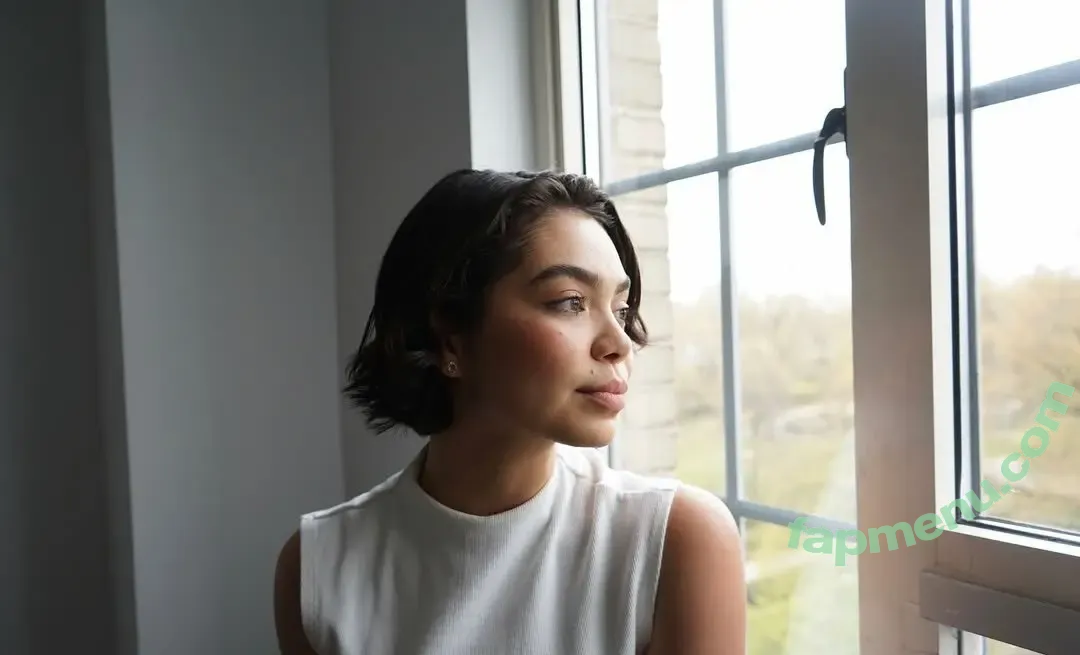 Aulii Cravalho nude photo #0315 (AuliiCravalho / Auli’i Cravalho)