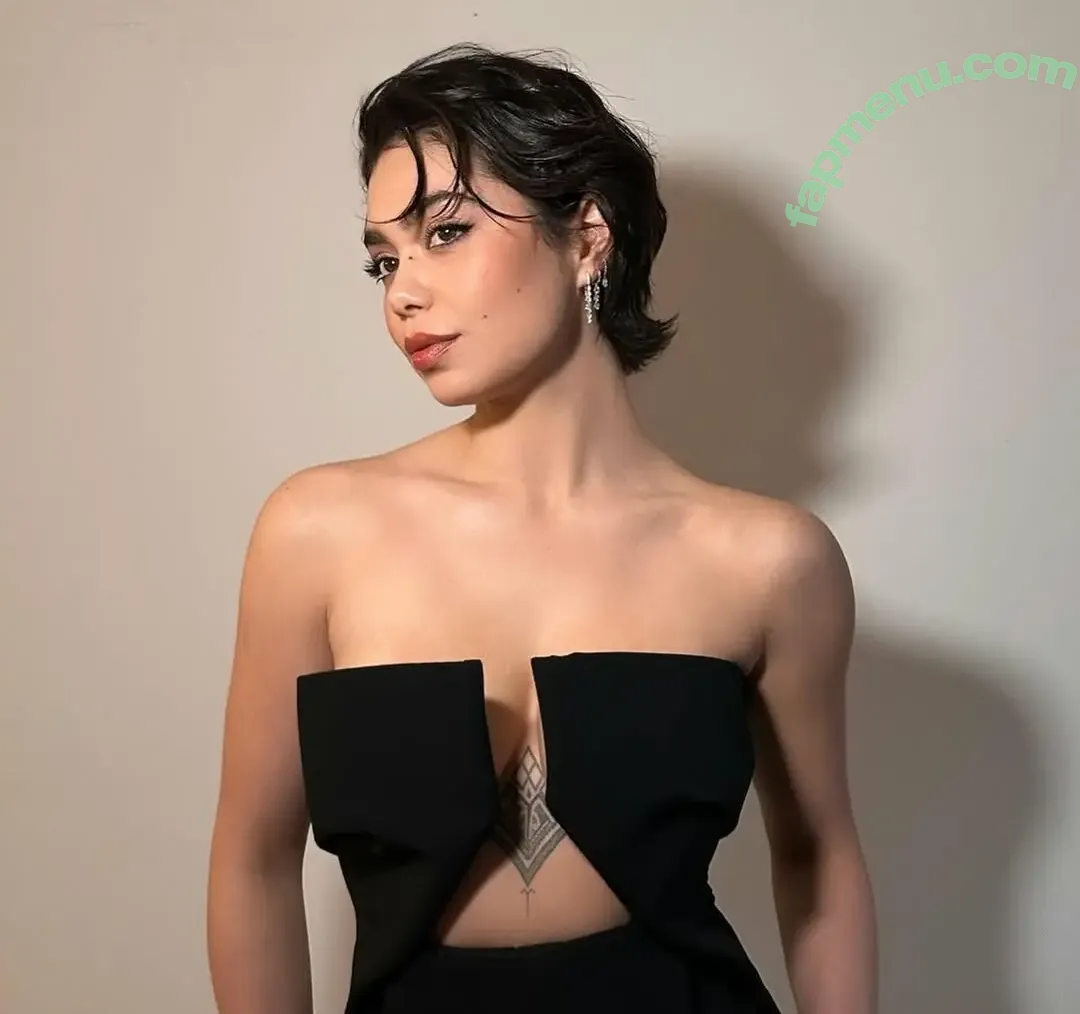 Aulii Cravalho nude photo #0321 (AuliiCravalho / Auli’i Cravalho)