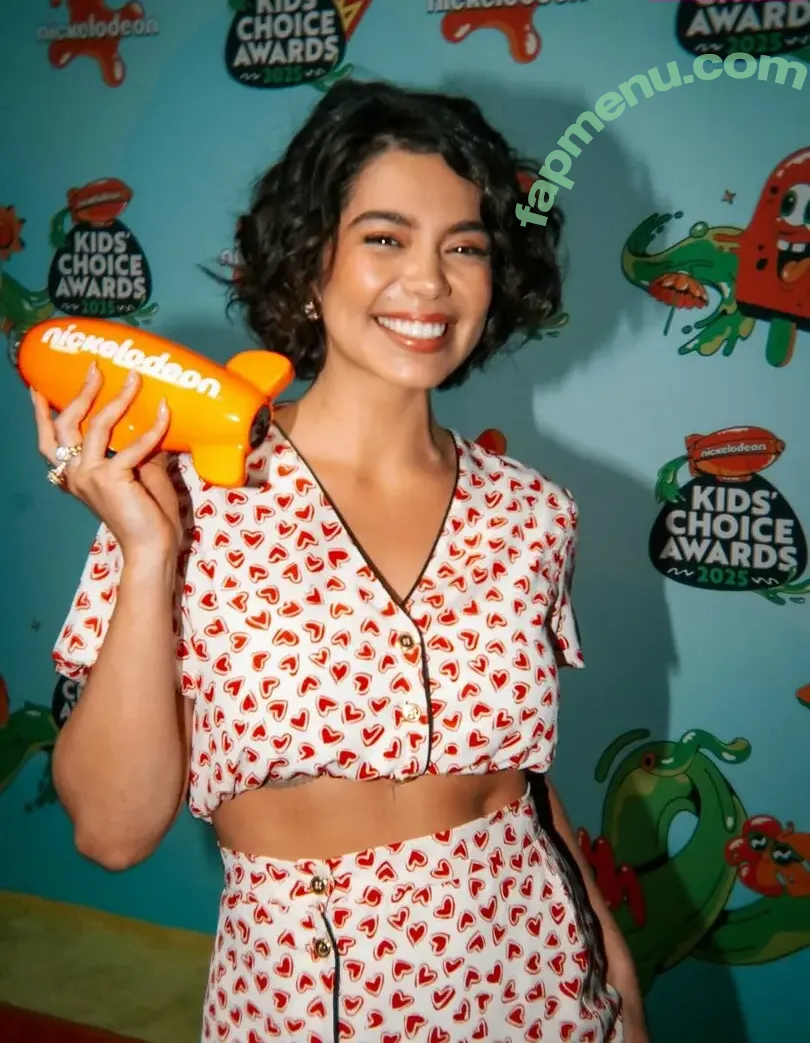 Aulii Cravalho nude photo #0326 (AuliiCravalho / Auli’i Cravalho)