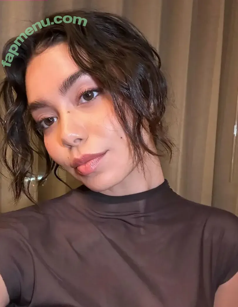 Aulii Cravalho nude photo #0333 (AuliiCravalho / Auli’i Cravalho)