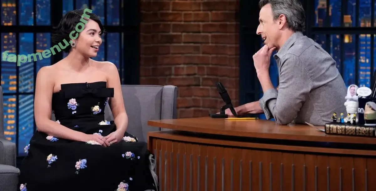 Aulii Cravalho nude photo #0357 (AuliiCravalho / Auli’i Cravalho)