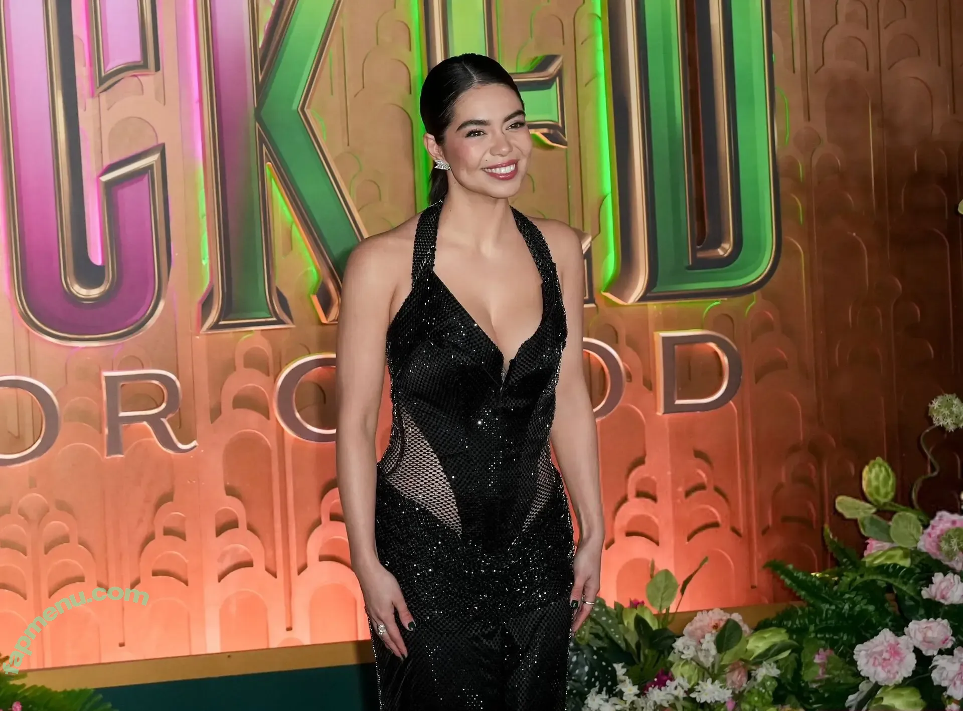 Aulii Cravalho nude photo #0367 (AuliiCravalho / Auli’i Cravalho)