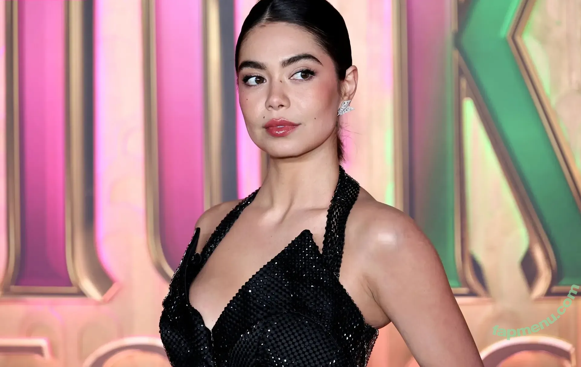 Aulii Cravalho nude photo #0369 (AuliiCravalho / Auli’i Cravalho)