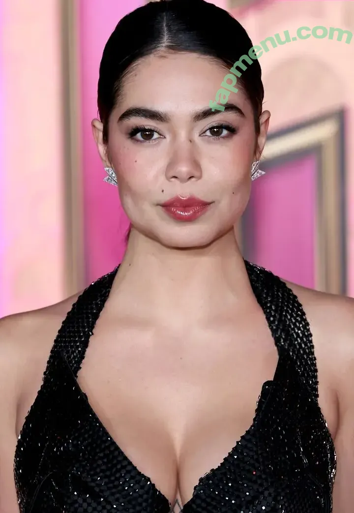 Aulii Cravalho nude photo #0370 (AuliiCravalho / Auli’i Cravalho)