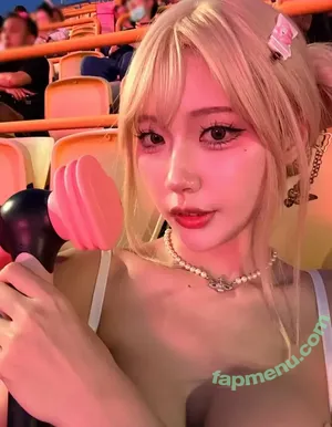 Aumx1a nude photo #0220