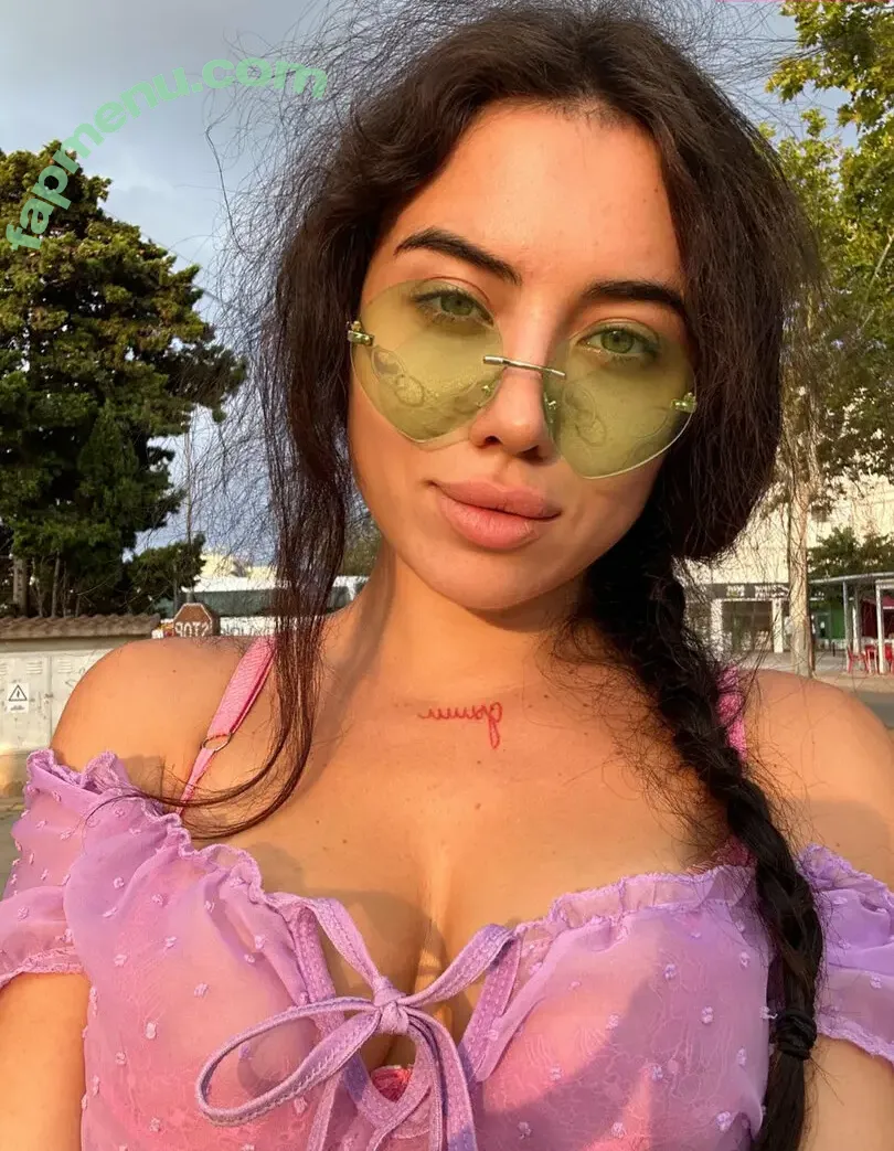 aurelia999 nude photo #0030 (aurelia999)