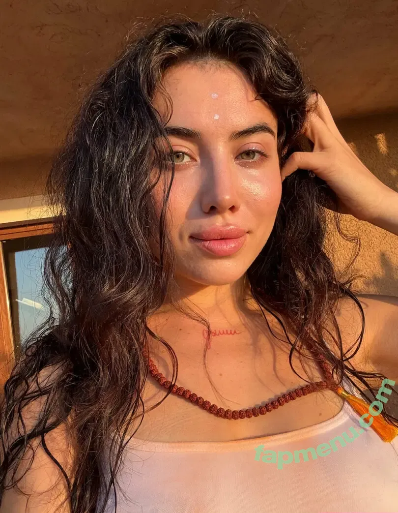 aurelia999 nude photo #0032 (aurelia999)