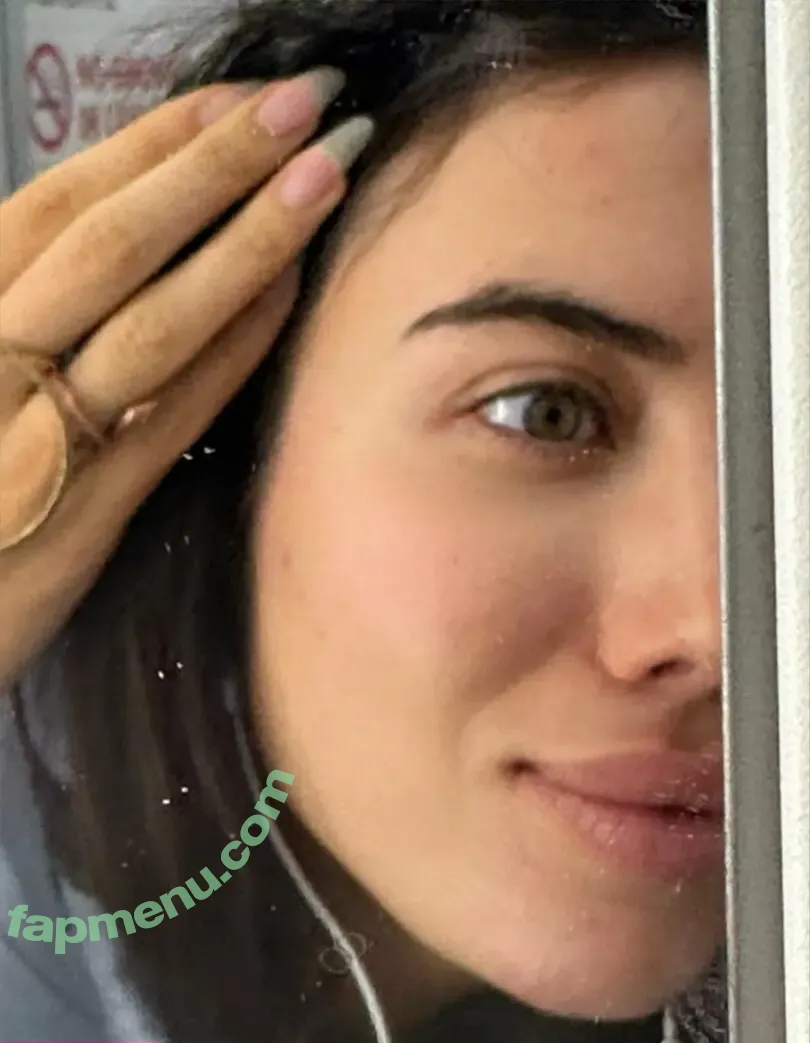 aurelia999 nude photo #0064 (aurelia999)