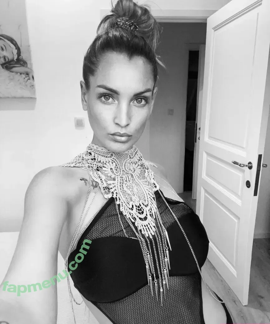 Aurelie Dotremont nude photo #0059 (Aurelid / Aureliedotremont / aurelie.dotremont1)