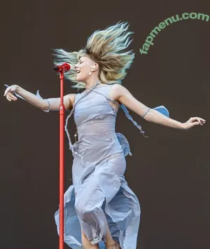 Aurora Aksnes / auroramusic / singer nude photo #0518