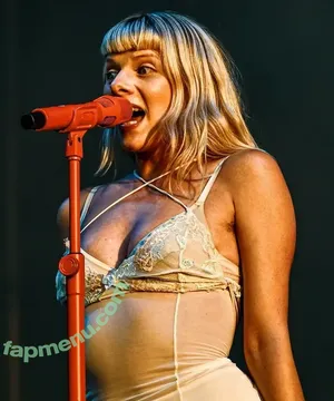 Aurora Aksnes / auroramusic / singer nude photo #0540