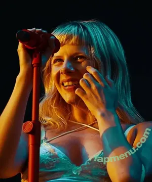 Aurora Aksnes / auroramusic / singer nude photo #0548