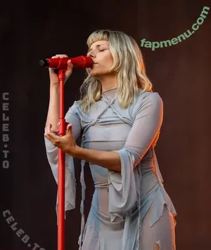 Aurora Aksnes / auroramusic / singer nude photo #0577