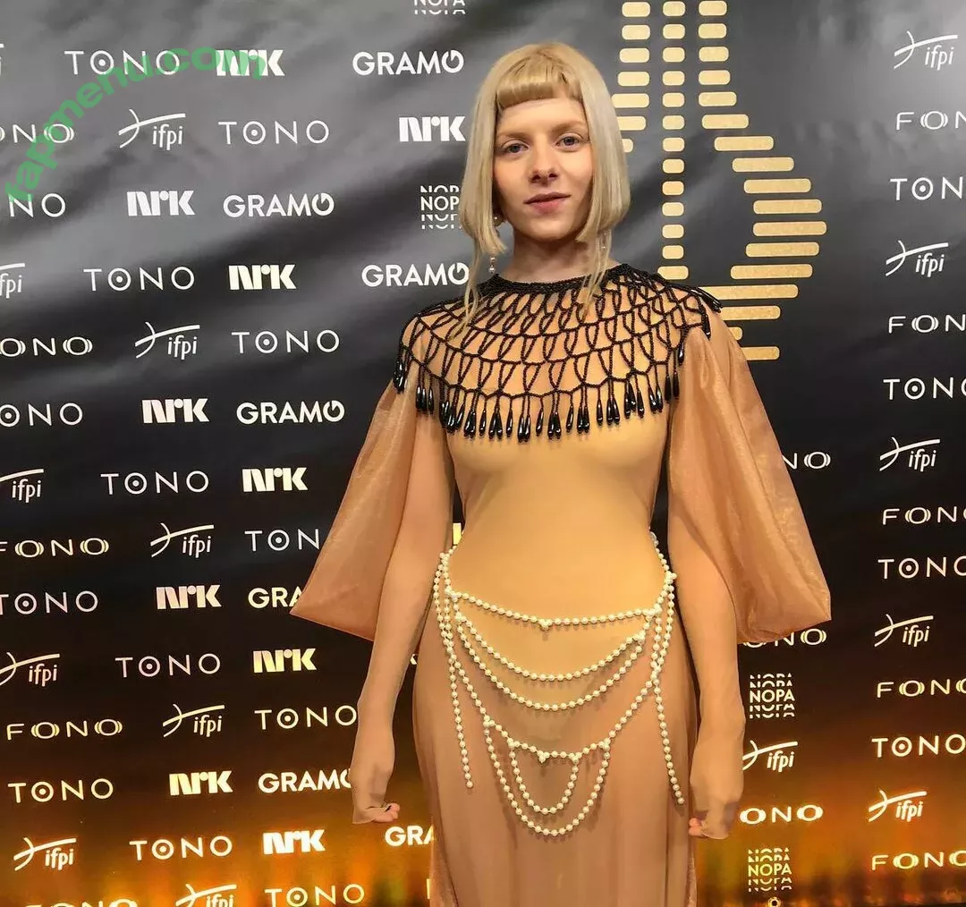 Aurora Aksnes nude photo #0002 (auroramusic / singer)