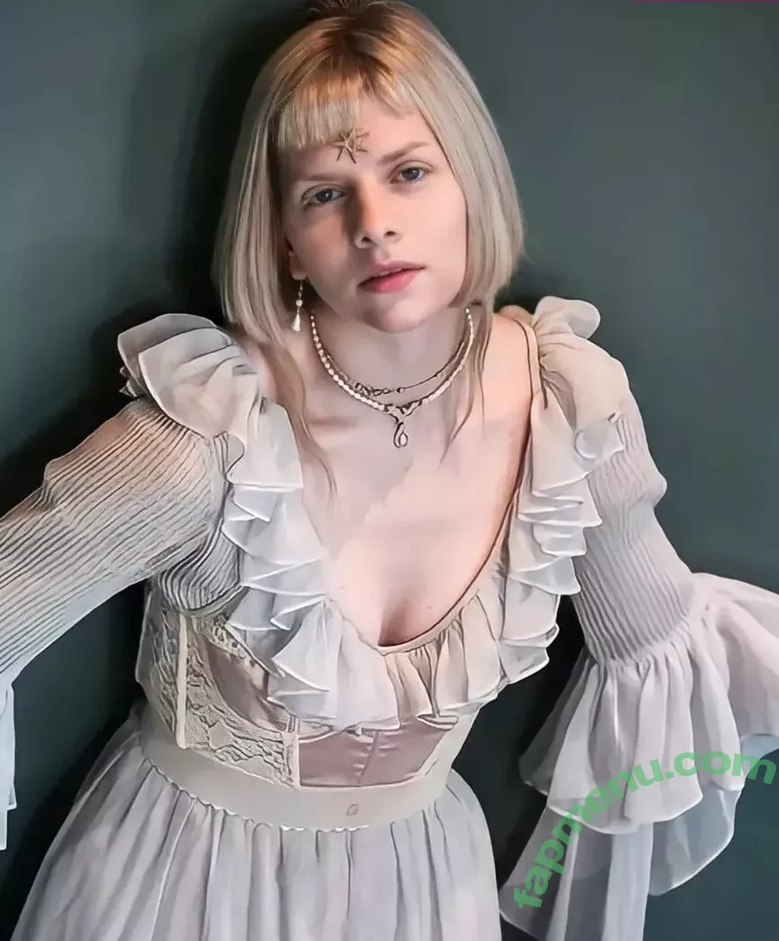 Aurora Aksnes nude photo #0004 (auroramusic / singer)