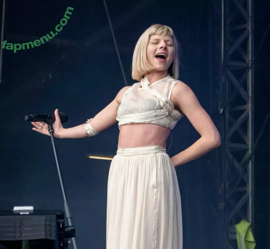 Aurora Aksnes nude photo #0103 (auroramusic / singer)