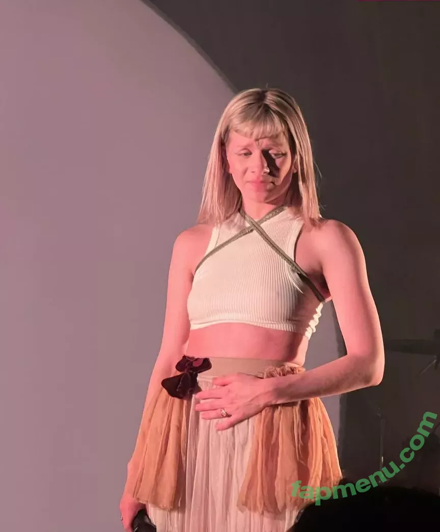 Aurora Aksnes nude photo #0144 (auroramusic / singer)