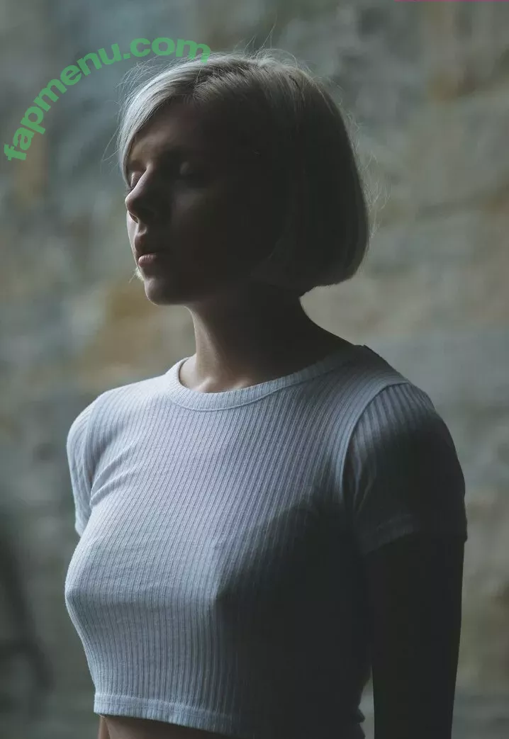 Aurora Aksnes nude photo #0209 (auroramusic / singer)