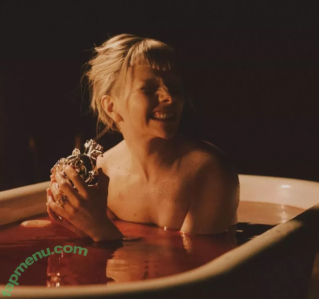 Aurora Aksnes nude photo #0217 (auroramusic / singer)